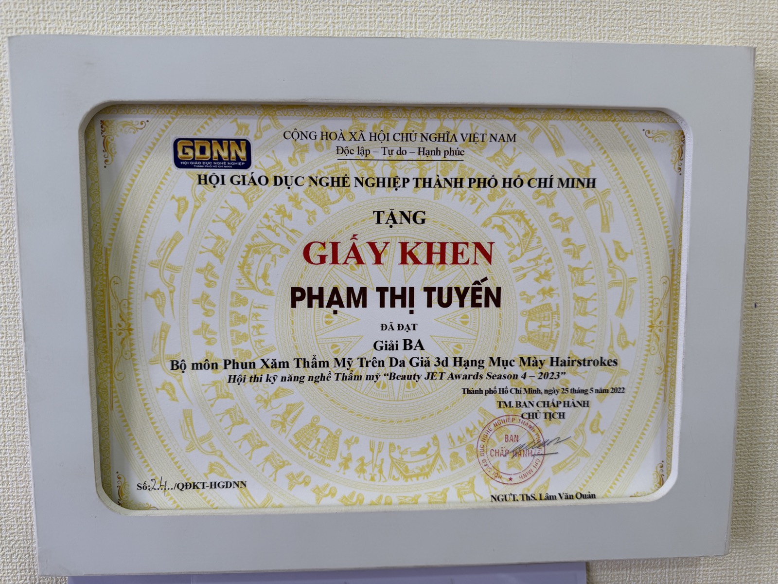 Giấy khen — Giải Ba Beauty JET Awards (Mày Hairstrokes)